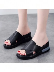 Novo Chinelo Casual Feminino de Verão, Sola Grossa, Elegante, Leve, Antiderrapante e Durável