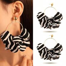 Andkiss 1pair Fashion Zebra Striped Cloth Petal Design Earrings