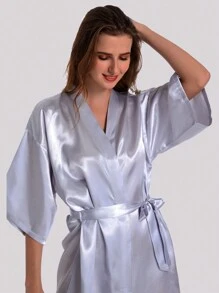 1 件新娘团队优雅设计仿丝短袍带热转印印花