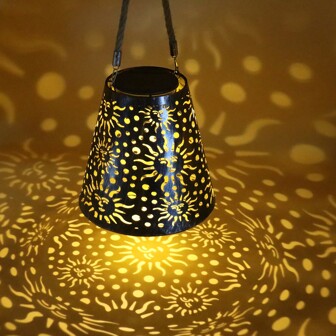 1 Stück Solar betriebene dekorative Laterne mit Schmetterling/Sonnensymbol/Kreis Design aus Eisen, einfache pastorale Gartenbeleuchtung, Schatten-Effekt, wasserdicht, zum Aufhängen, Außenbeleuchtung für Wege, Garten, Terrasse