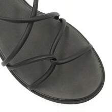 Thamires Strappy Sandal - màu đen - Xem 5