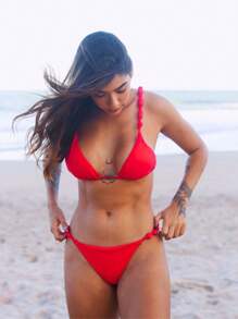 Triangle Bikini With Removable Pads And Lined Beads - Style And Comfort In The Right Measure - Red - View 2