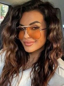 1副金属双梁时尚眼镜，大框方形复古女式眼镜，个性化蟾蜍镜面，夏季假日沙滩配饰，女士沙滩眼镜，時尚眼鏡，女士沙滩配饰，時尚眼鏡 - 橘黃色 - 查看 3