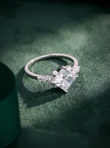 1 件 S925 纯银镀铑，镶嵌 2 克拉公主方合成莫桑石，高品质，精致，订婚戒指，适合礼物/约会/新娘/求婚/婚礼 - 銀色 - 查看 6