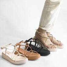 Thamires Strappy Sandal - màu đen - Xem 6