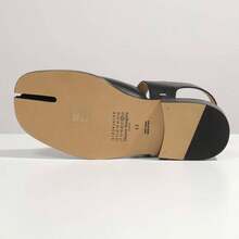 Maison Margiela Sandalias negras para hombres con dedos de pie tipo tabi - Negro - Ver 4