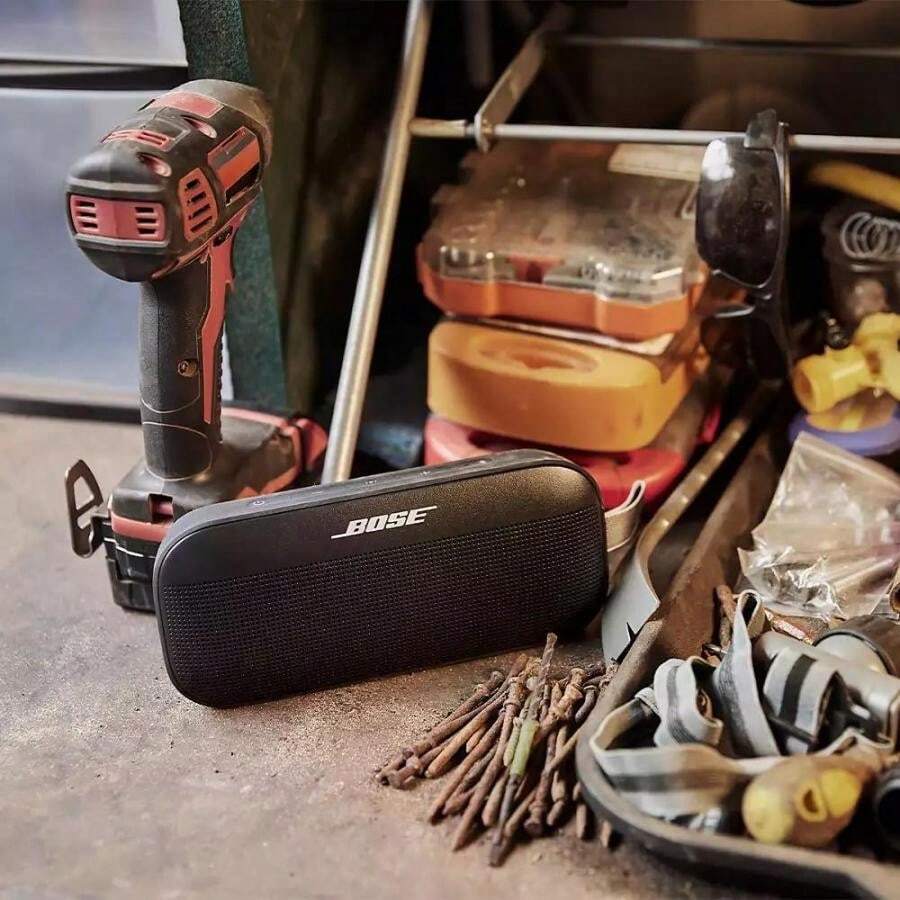 Bose SoundLink Flex Bluetooth Portable Speaker - 黑色 - 查看 1