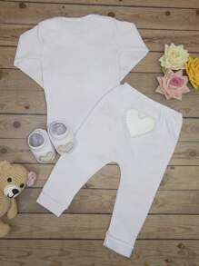 Baby Set Long Bodysuit And Baby Pants With Heart-Themed Shoes