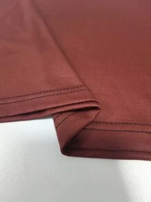 Maglietta girocollo e a maniche lunghe con design classico a blocchi di colore e stampa della scritta "KING", comoda e traspirante, adatta per l'abbigliamento esterno quotidiano, per l'autunno