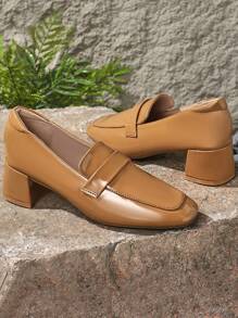 Ladies' Flat Sole Shoes Square Toe 2024 Spring And Autumn New Square Toe Shoes Women's Thick Heel Mid Heel Casual Small Leather Shoes Le Fu Shoes