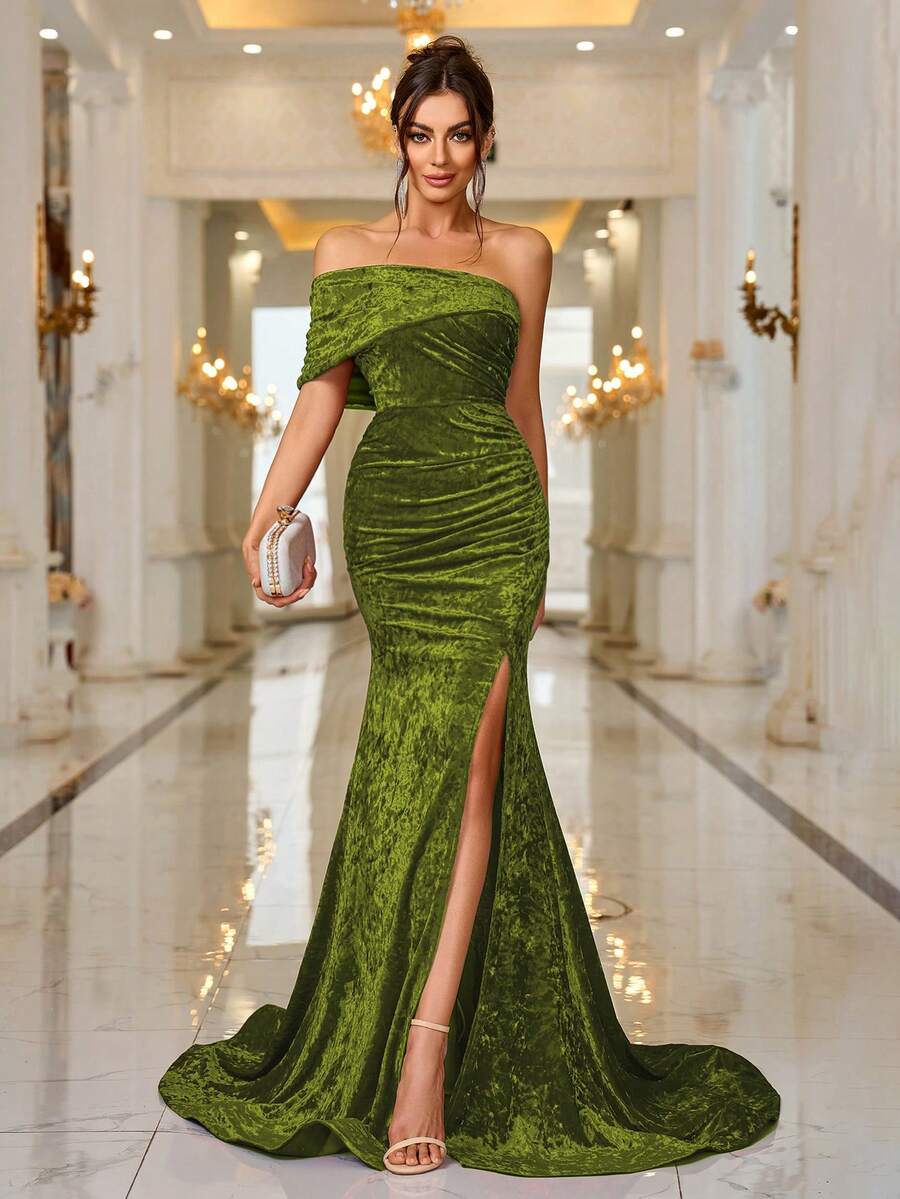 Váy Maxi hở lưng cổ bất đối xứng nhung mới cho mùa xuân/hè kèm đuôi váy - Màu xanh Ô liu - Xem 1