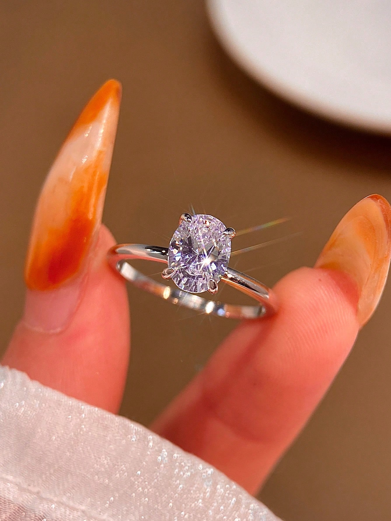 Esberry 1 ชิ้น 1CT สปาร์คเคิล วงรี แหวนหมั้น แหวนแต่งงาน สำหรับ ผู้หญิง