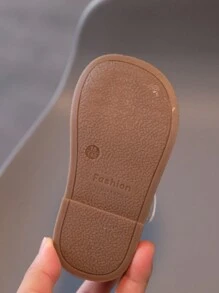 1 双女童蝴蝶结和塔形刺绣设计 PU 软皮公主婴儿鞋，轻质防滑鞋底，适合春、夏、秋、冬季的幼儿女童鞋 - 米色 - 查看 7
