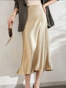 Shiny Maxi Skirt With Smooth Vertical Fabric - Màu be - Xem 2