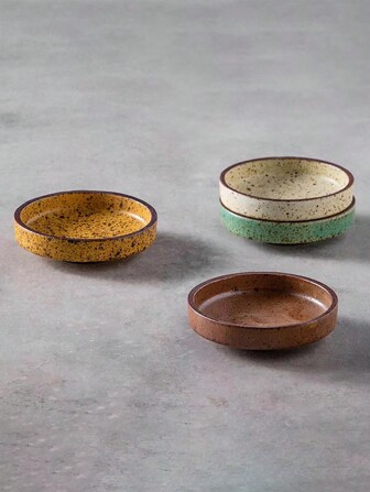 1pc Vintage Ceramic Round Sauce Dish, Hotpot Condiment Bowl, Small Appetizer Dipping Plate, Creative Retro Style, Rustic Pottery, Soy Sauce Vinegar Dish, Home Decor, Kitchenware, Color Matching, Creative Plating, Food Photography, Lifestyle Christmas Gift,School Supplies