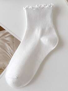 YiPinOu 5 Pairs Harajuku Ruffle Socks Women Girls Sweet Black White Ruffle Hem Frill Socks Lolita Soft Breathable Ankle Loose Lettuce Trim Short Sock - Multicolor - View 2