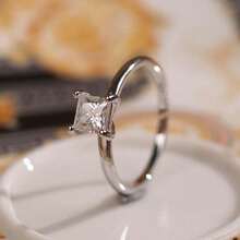 1入1ct閃耀莫桑石公主方形鉑金925純銀矩形戒指，高品質和時尚設計，適合婚禮、訂婚、情人節、母親節和萬聖節。附帶莫桑石證明和精美禮盒。 - 銀色 - 查看 4