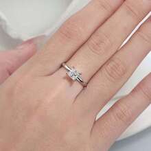 1入1ct閃耀莫桑石公主方形鉑金925純銀矩形戒指，高品質和時尚設計，適合婚禮、訂婚、情人節、母親節和萬聖節。附帶莫桑石證明和精美禮盒。 - 銀色 - 查看 3