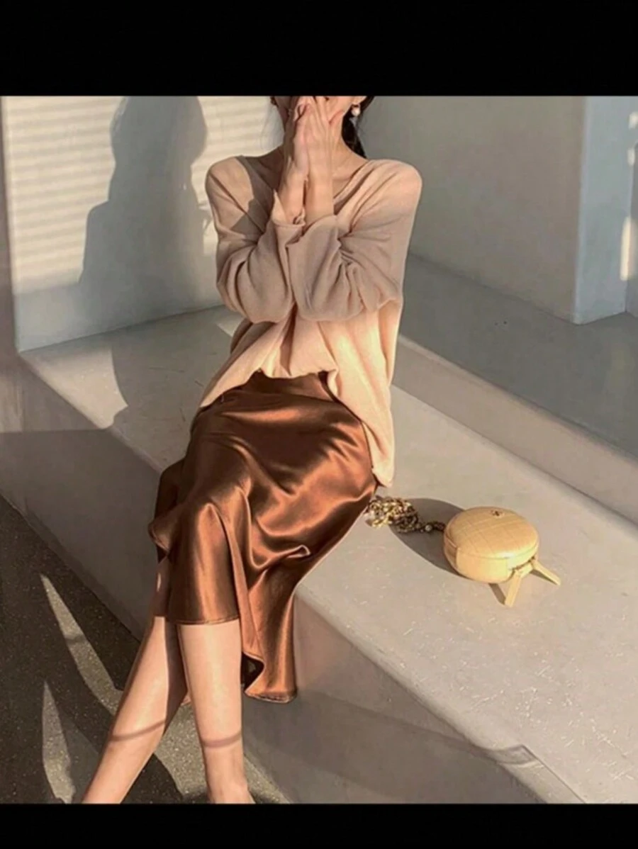 Shiny Maxi Skirt With Smooth Vertical Fabric - Mocha Brown - View 1