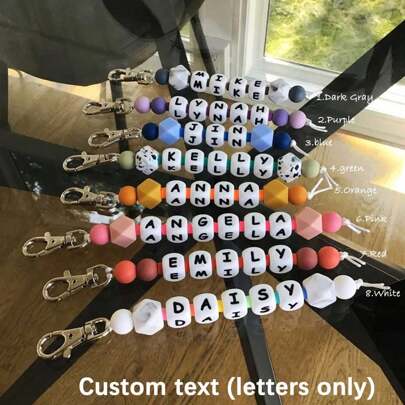 1 Stück personalisierter Silikon-Perlen-Schlüsselanhänger, personalisierte englische Buchstaben, Namensschlüsselanhänger, Taschenzubehör, einzigartiges personalisiertes Geschenk, farbig, süß, niedlich, witzig, Kawaii, Y2K, stilvoll, unisex, lässig, personalisiert, einzigartig, personalisiert, ideales Geschenk für ihn, ideales Geschenk für sie, sie, Freund, Freundin, Familie, Freunde, Bekleidungszubehör, Halloween-Edition, Freshman, Sophomore, Unterstufenschüler