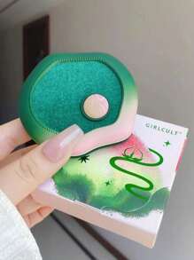 GIRLCULT 三合一多功能面霜 #20 蜜桃色，集腮红、高光和眼影于一体 | 蕴含霍霍巴籽油 | 保湿 | 轻盈易推开，持久显色，提亮肤色，礼盒装 - #20 Peach - 查看 9