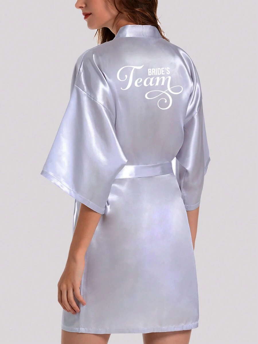 1 件新娘团队优雅设计仿丝短袍带热转印印花