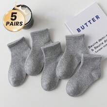 5 par czarno-białych/szarych skarpetek dziecięcych, skarpetki sportowe do kostki dla dzieci w jednolitym kolorze, skarpetki dla nastolatków i uczniów, gładkie, oddychające, klasyczne, minimalistyczne, oddychające, wygodne, modne skarpetki sportowe, skarpetki dla małych dzieci do noszenia w pomieszczeniach, odpowiednie do codziennego noszenia