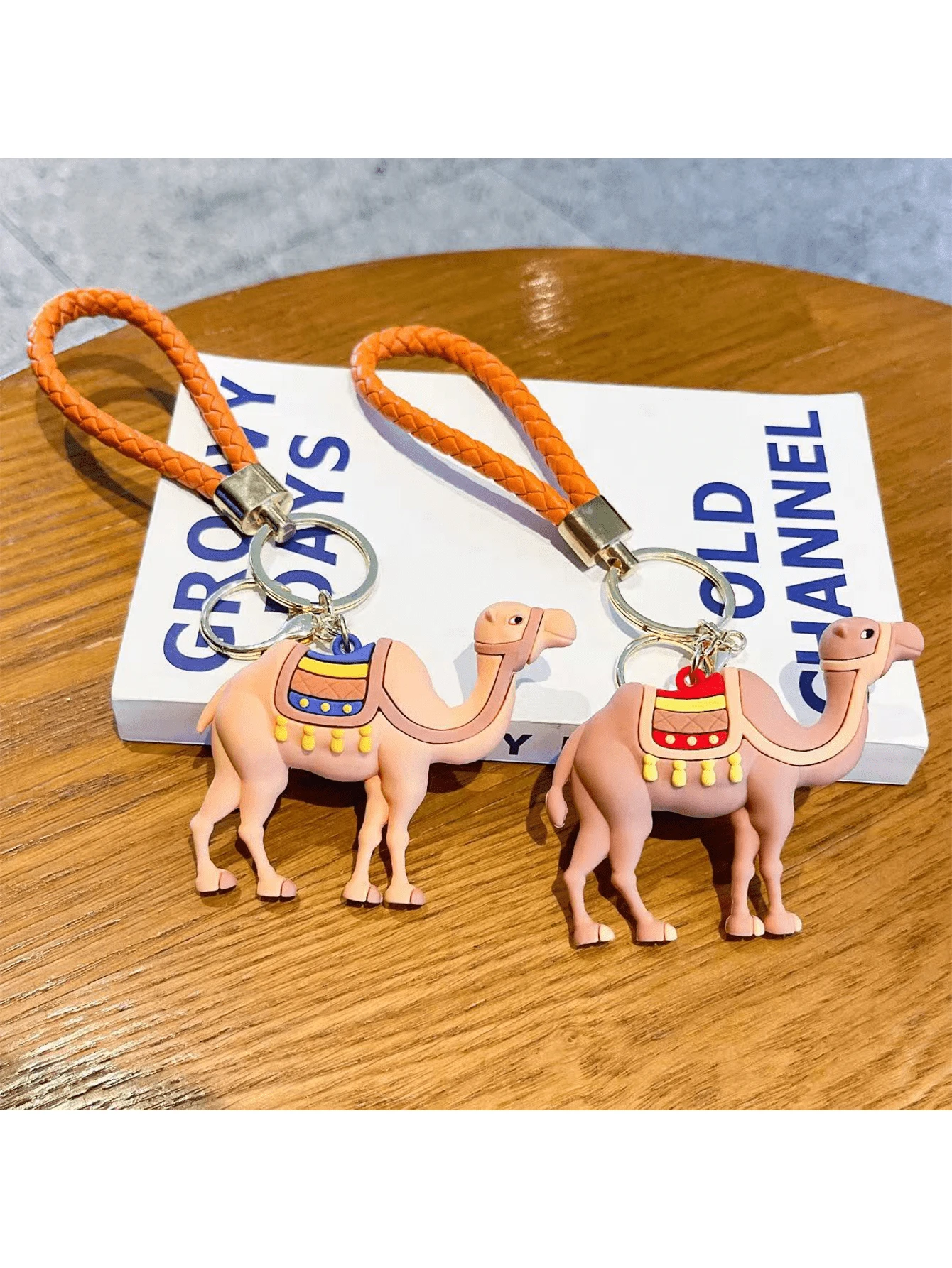 New Creative Auspicious Camel Keychain, Classy Bag/Car Keyring, Gift Pendant Decoration - Multicolor - View 1