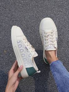 Women's Fine Quality Fashionable Breathable Hollow Lace Casual Shoes, Comfortable Lightweight Sneakers, Flat Shoes - Beige - View 8