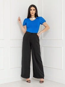 Imported Short Sleeve Lady's T-Shirt. Pure Cotton Fabric, Very Comfortable And Refreshing To Wear. It Has Puffed Sleeves With Small Holes For Decoration. Round Neckline. Model CMZ134. - Màu xanh lam - Xem 1