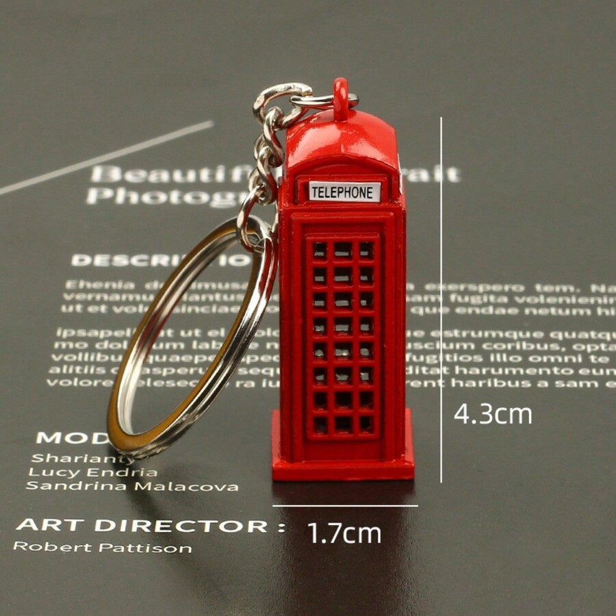 London Souvenir Keychain Creative Travel Keepsake Charm Featuring