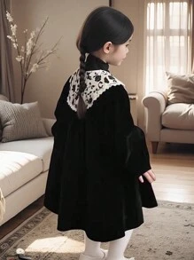 1 pièce Robe à col floral avec mancherons bouffants et garniture en dentelle vintage, pour jeune fille, pour l'automne/l'hiver