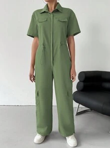Macacão cargo feminino com bolsos laterais nas pernas, cintura ajustável e punhos ajustáveis ​​nas pernas - Verde Escuro - Visão 4