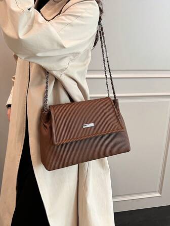 Retro Large Capacity Chain Shoulder Bag Fashion Slung Tote Bag