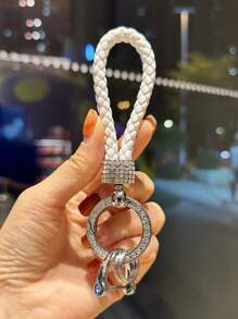 1pc Fashionable Zinc Alloy Keychain With Black Leather Cord For Car Keys, Versatile And Minimalist Keyring