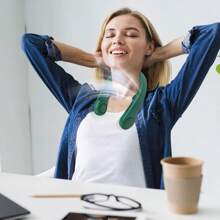 Ventilador Cuello Portátil Silencioso Usb Recargable Nuevo,Ventilador personal de 3 velocidades ajustable, ventilador de cuello colgante, modelo de ajuste de silicona, se puede utilizar para la oficina/viaje/acampar,Ventilador de Cuello, Ventilador Portátil con 3 Velocidades de Viento, Ventilador de cuello colgante con Batería Recargable de 2400 mAh Ventilador Ideal para Hogar,Oficina,Fitness - Verde militar - Ver 7