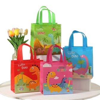 24 piezas Bolsas de regalo, suministros para fiestas de cumpleaños, bolsas de regalo reutilizables para niños, bolsas de regalo de tela no tejida, bolsas de dulces, lote de 24 bolsas de dulces con dibujos animados para fiestas infantiles, bolsas para colorear/suministros para fiestas/bolsas/bolsas de dulces de Navidad/regalos para el bautizo de una niña/bolsas de dulces de Navidad/bolsas de dulces de Navidad/recuerdos para bodas/bolsas de dulces de Navidad, Halloween, decoración de Halloween