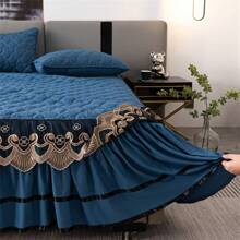 3 件套纯色心形柔软绗缝 + 高蕾丝层系带设计（1 件床裙 + 2 件枕套），多层蕾丝花边，时尚美观，吸湿排汗透气抗皱静音，易于拆卸的床垫套