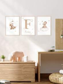 3 Stück Rahmenlose / Holzrahmen personalisierte Namenskunst Cartoon Bär Leinwandposter Mond Sterne Hintergrund Hängende Bilder Boho Wandkunst Mädchen Schlafzimmer Kinderzimmer Babyzimmer Wanddekoration Geschenk, Valentinstag, Valentinstag Dekoration, schimmelbeständig, stilvoll, niedlich, farbenfrohe Personalisierung, einzigartig, ideale Geschenke für sie, Freunde, Sohn, Tochter, Schüler, Mitarbeiter, Kinder Schule, Zuhause, Büro Abschluss, gemütlicher Sommer