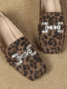 Women's Casual Metal Decor Low Heel Comfortable French Elegant Loafers For Daily Wear And Commuting