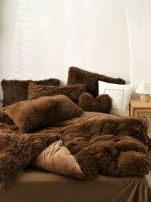 Bộ 3 chăn lông vũ mềm mại và ấm áp, phù hợp cho mùa thu và mùa đông - Bao gồm 1 vỏ chăn lông vũ và 2 vỏ gối (Không bao gồm gối) - Thích hợp cho phòng ngủ và phòng khách - Cà phê nâu - Xem 6