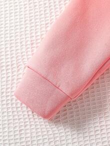 Young Girl Heart Print Crew Neck Sweatshirt And Sweatpants Set