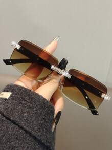 Leopards play ball 1 Pair Rhinestone Decorated Frameless Rectangular Fashion Fashion Glasses, Unisex, Suitable For Driving, Beach Travel, Summer Beach Vacation, Outdoor Activities, Etc. - Rhinestone Decorated Frameless/diamond Cut 3D Lenses - View 17