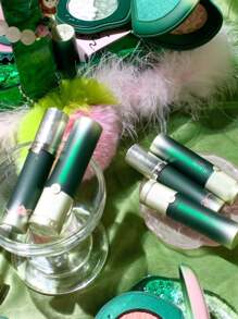 GIRLCULT Son bóng Unreal Lip Gloss J812 Fairland, Son môi, Son bóng lấp lánh đính đá, Màu tự nhiên, Làm đầy môi & Lâu trôi, Độ bóng cao, Dưỡng ẩm, Màu sắc lấp lánh, Hiệu ứng trang điểm ngọc trai đậm đặc, Màu sắc bền lâu, 3.5ml/0.11fl Oz - #J812 Fairland - Xem 10