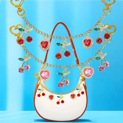 水钻心形和樱桃形包包链饰物 心形和樱桃形包包链饰物 金色装饰包包链饰物 钱包延长器 钱包链带替换包装饰链饰物 女士配饰 单肩包 手提包 腋下包 生日及节日 情人节 圣诞礼物