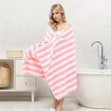 1pc Ultra-Soft Bath Towel - Quick Drying, Super Absorbent, Dreamlike Cubic Pattern Design, Perfect Choice For Modern Bathroom - Pink - View 1
