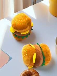 一款毛绒材质仿真汉堡猫/狗爱好者礼物及狗/猫妈妈喜爱的宠物玩具，汉堡造型更受狗爱好者和狗妈妈喜爱，咬着玩会发出声音，是一款不错的猫/狗爱好者礼物及狗/猫妈妈喜爱的宠物玩乐玩具
