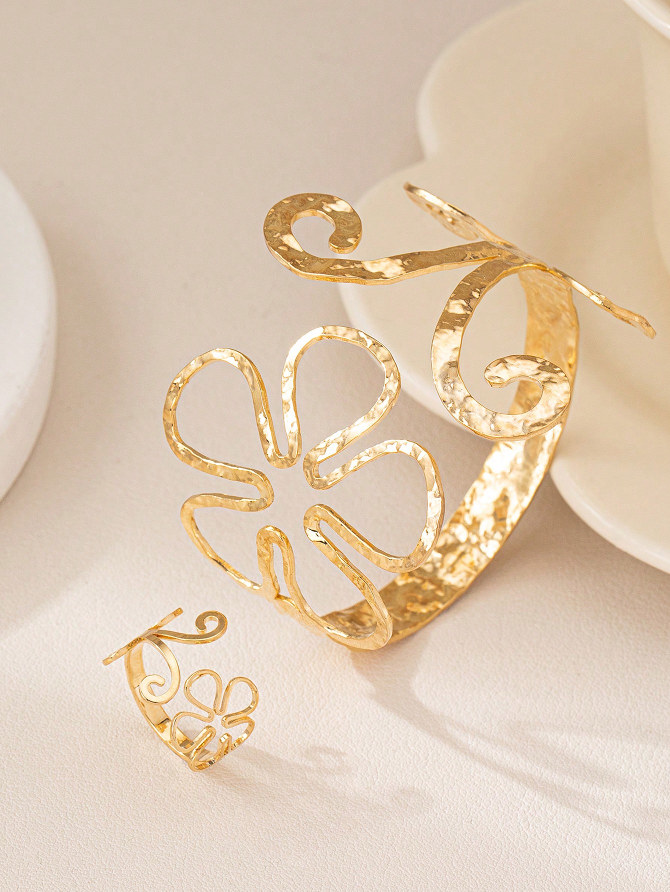 طقم سوار و خاتم