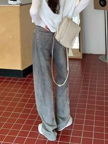 女式直筒宽松休闲牛仔裤，带口袋