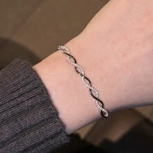 1 件交叉条莫桑石钻石女士手链，镶嵌莫桑石，长度 23 厘米，时尚 S925 纯银可调节女士手链，适合日常佩戴，情人节礼物、周年纪念礼物、生日礼物 - 銀色 - 查看 6